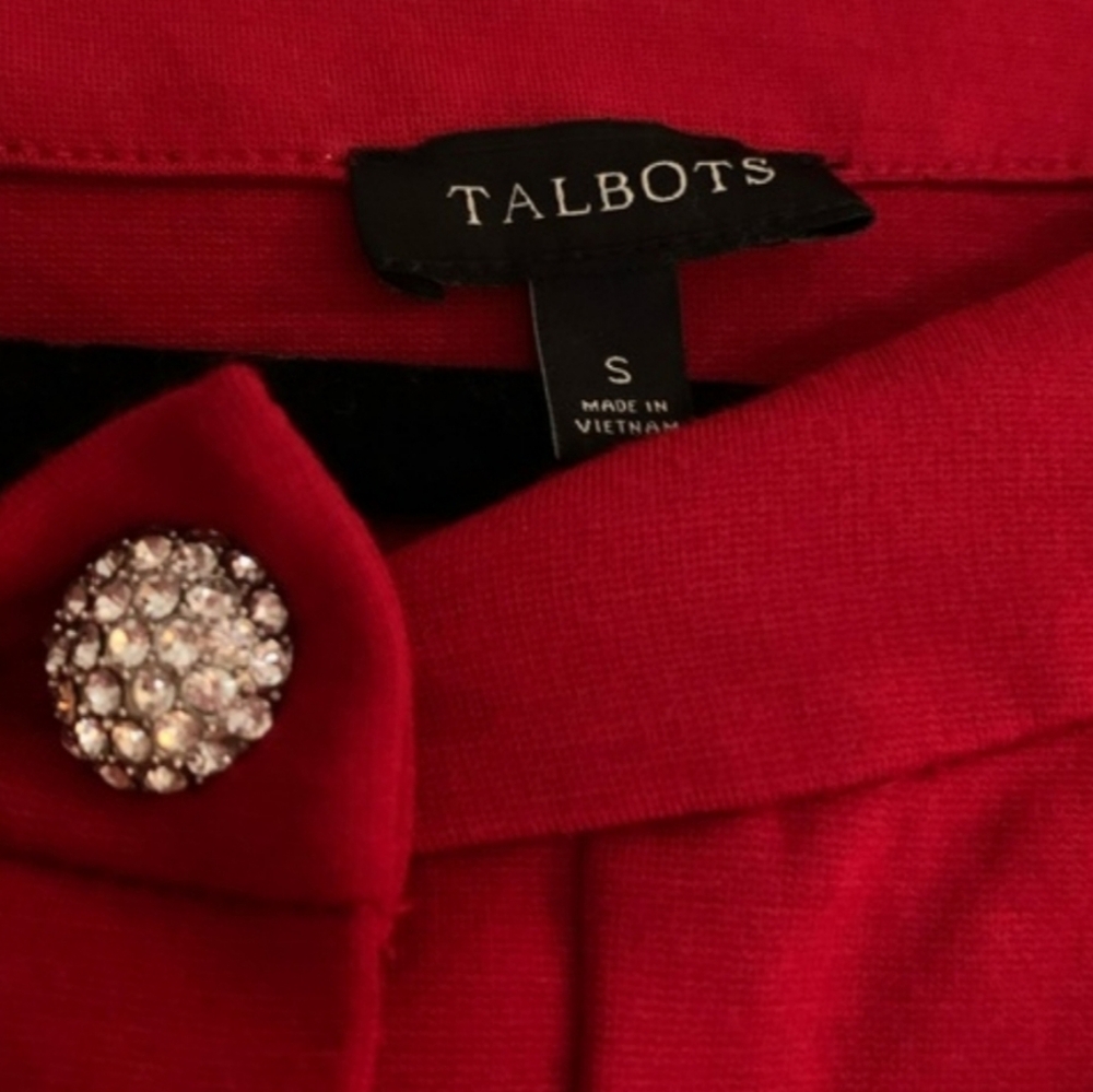 ❗Talbots Rhinestone Button Red Top Small❗ - Picture 3 of 5